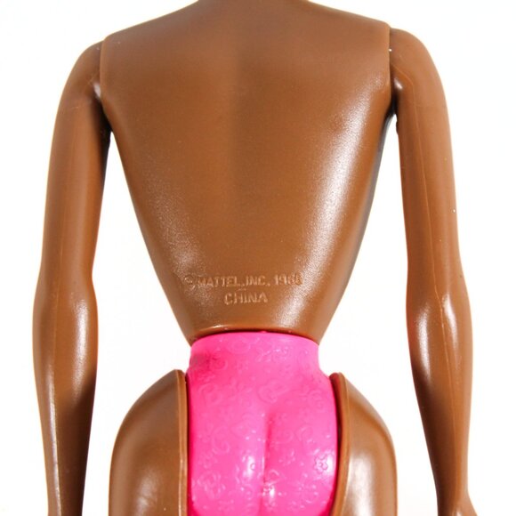 Vintage 1998 Holiday Barbie "Christie" Doll – Black & Silver Gown Hot Pink Shawl - Picture 8 of 16